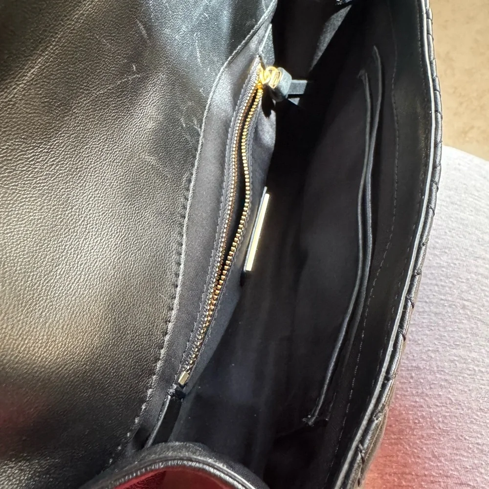 Tory Burch Fleming Purse - Picture 6 of 10